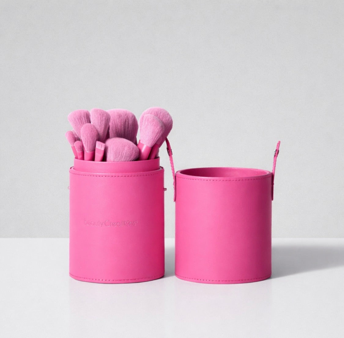 π HOT GIRL 24 PC BRUSH SET β Beauty Creations π