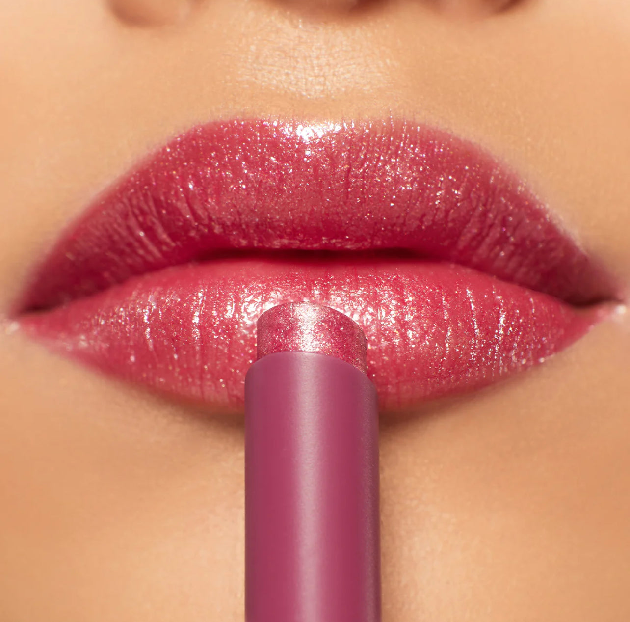 Glossy Gossip Shimmer Lip Plump Balm