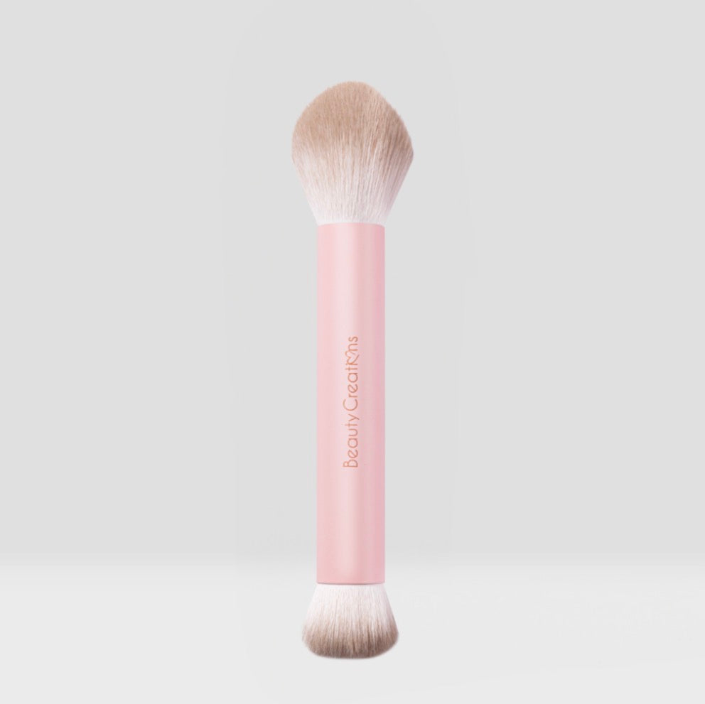 DUAL SIDED BLUSH BRUSH