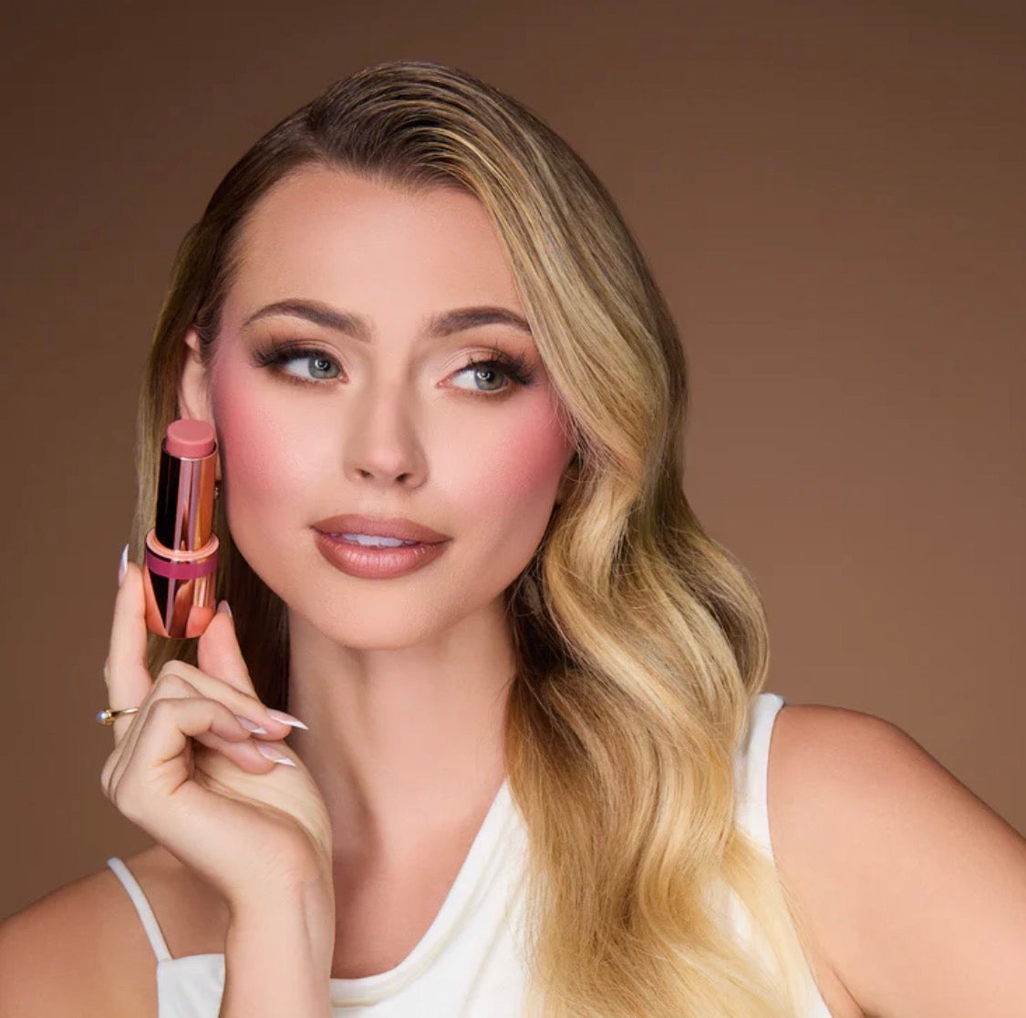BC- FLAWLESS STAY BLUSH STICKS