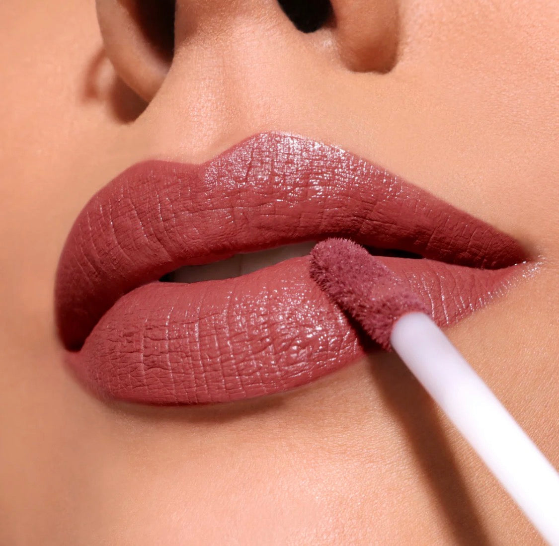 LIP DIVINE LIQUID LIPSTICK